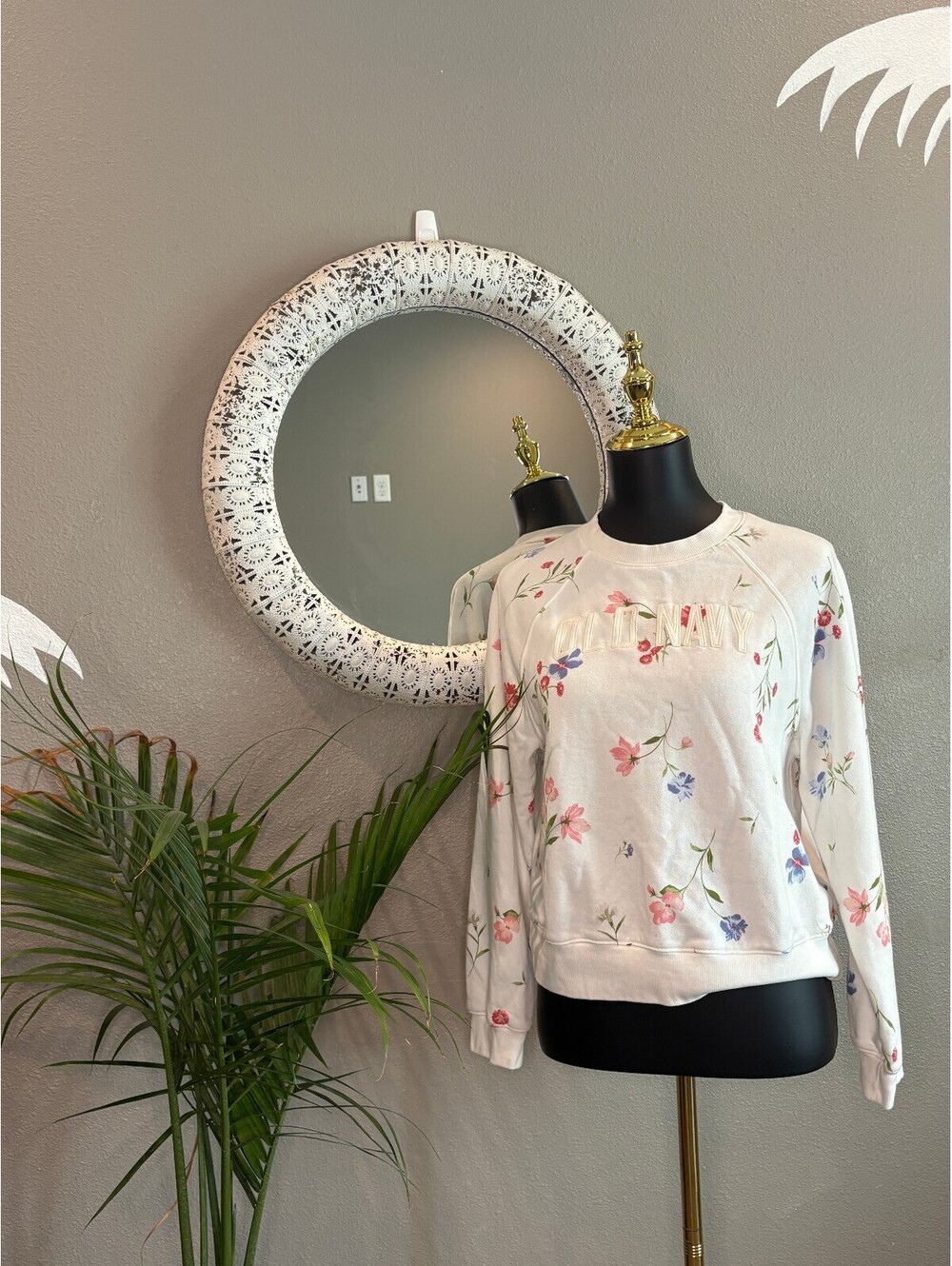 Old Navy Floral Crewneck Sweatshirt
